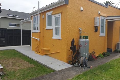 Photo of property in 8a Pharazyn Street, Gonville, Whanganui, 4500