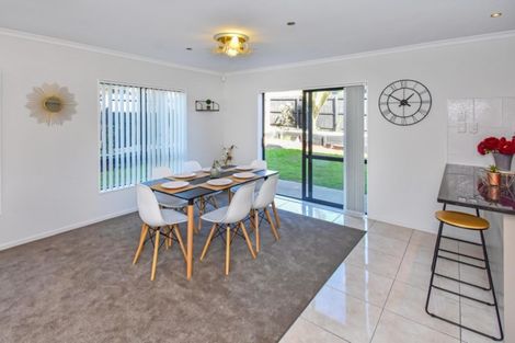 Photo of property in 64 Aspiring Avenue, Flat Bush, Auckland, 2019