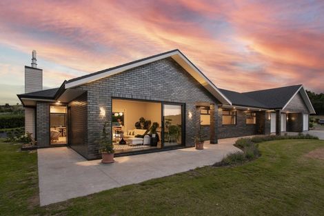 Photo of property in 74 Scarlys Way, Okitu, Gisborne, 4010