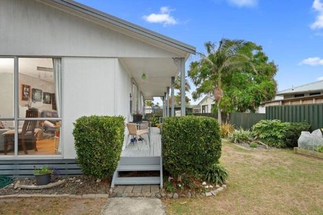 Photo of property in 3a Longstead Avenue, Papamoa Beach, Papamoa, 3118