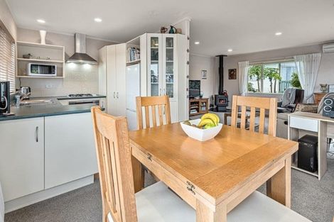 Photo of property in 62 Crawford Crescent, Te Kamo, Whangarei, 0112