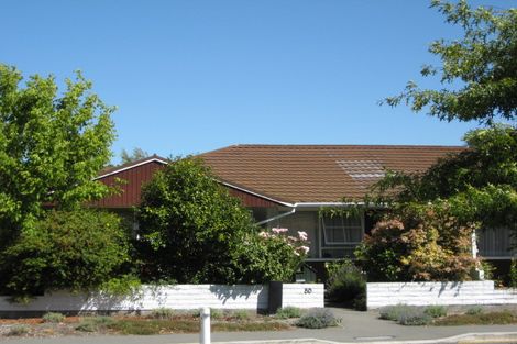 Photo of property in 80 Aikmans Road, Merivale, Christchurch, 8014