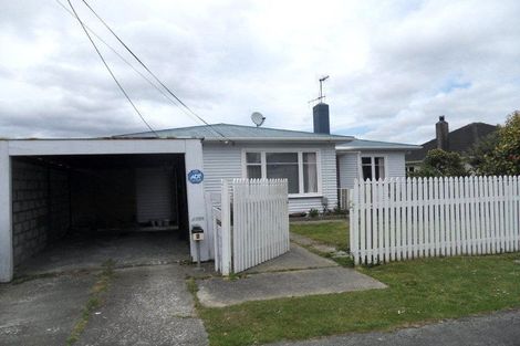 Photo of property in 5 Bythell Street, Wainuiomata, Lower Hutt, 5014