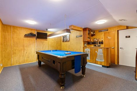 Photo of property in 16 Ordley Grove, Tawa, Wellington, 5028