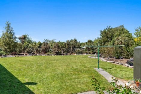 Photo of property in 6 Daffodil Grove, Carterton, 5713