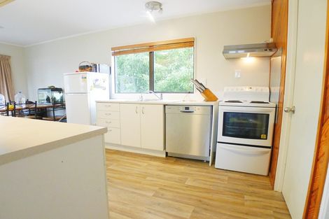 Photo of property in 1/23 Flaunty Place, West Harbour, Auckland, 0618