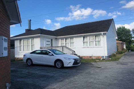 Photo of property in 92 Portage Road, New Lynn, Auckland, 0600