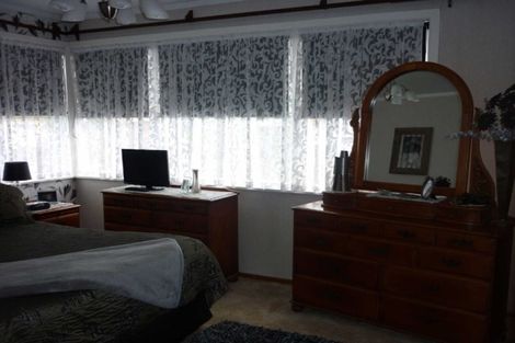 Photo of property in 10 Bremridge Place, Melville, Hamilton, 3206