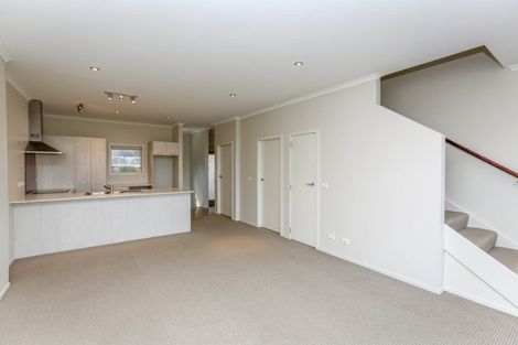 Photo of property in The Strand, 7/16 Ronald Street, Strandon, New Plymouth, 4312