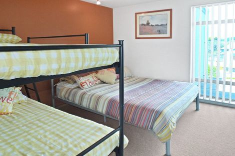 Photo of property in 9 Trafalgar Street, Foxton Beach, Foxton, 4815