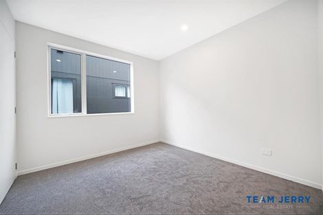 Photo of property in 15 Te Aparangi Road, Papakura, 2110