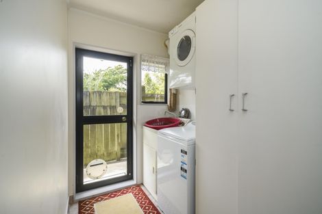 Photo of property in 10 Purdie Place, Milson, Palmerston North, 4414