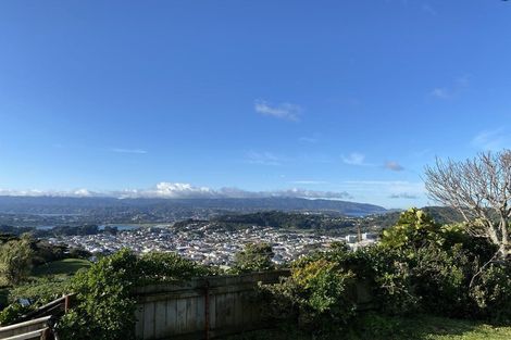 Photo of property in 15 Connaught Terrace, Brooklyn, Wellington, 6021