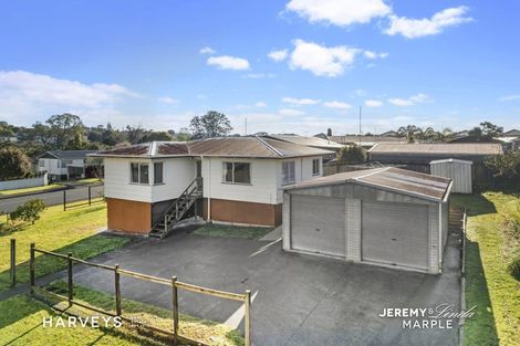 Photo of property in 2 Styca Place, Sunnyvale, Auckland, 0612