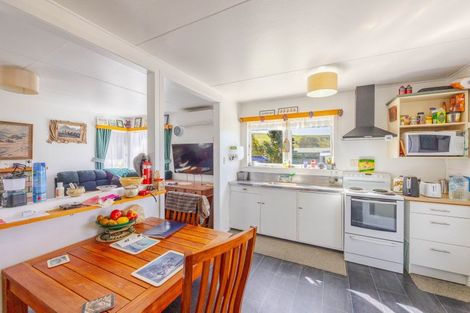 Photo of property in 10 Jones Street, Porangahau, 4291