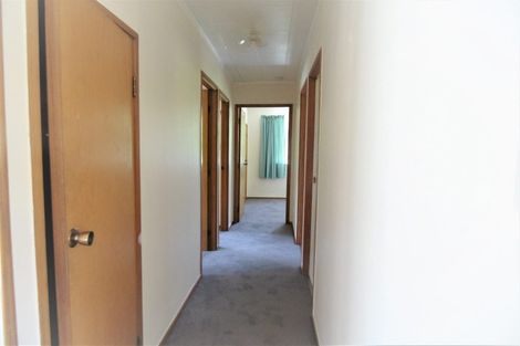 Photo of property in 372 East Coast Road, Sunnynook, Auckland, 0630