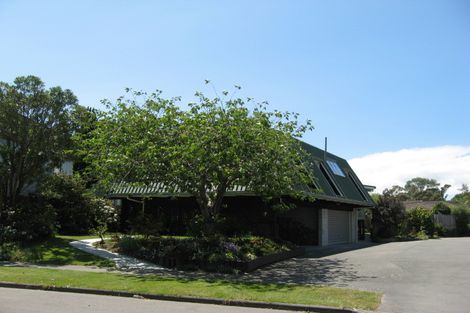 Photo of property in 10 Stormont Place, Avonhead, Christchurch, 8042