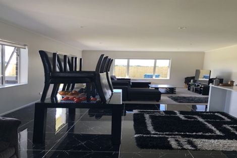 Photo of property in 8 Helen June Avenue, Flagstaff, Hamilton, 3210