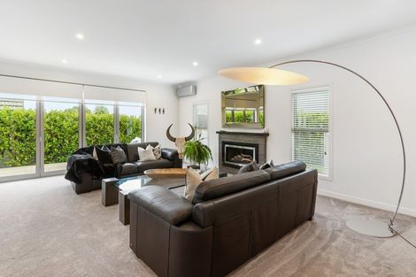 Photo of property in 4 Awakirihi Close, Shamrock Park, Auckland, 2016