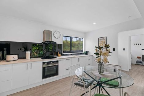 Photo of property in 16 Shelly Beach Road, Shelly Beach, Helensville, 0874