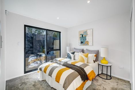 Photo of property in 21c Crosby Road, West Harbour, Auckland, 0618