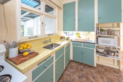 Photo of property in 104 Paterson Street, Aramoho, Whanganui, 4500