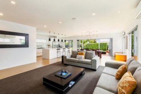 Photo of property in 26 Muripara Avenue, Point Chevalier, Auckland, 1022