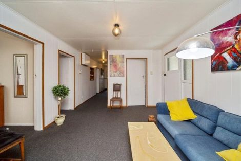 Photo of property in 13 Collins Street, Hawera, 4610