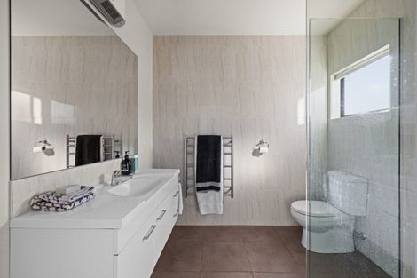 Photo of property in 16 Akaroa Road, Poraiti, Napier, 4112