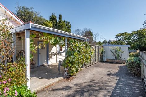 Photo of property in 17 Cambridge Road, Martinborough, 5711