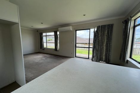 Photo of property in 250 Royal Road, Massey, Auckland, 0614