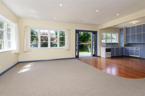 Photo of property in 5 Avon Street, Waterloo, Lower Hutt, 5011