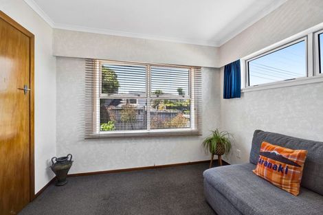 Photo of property in 5 Scott Street, Moturoa, New Plymouth, 4310