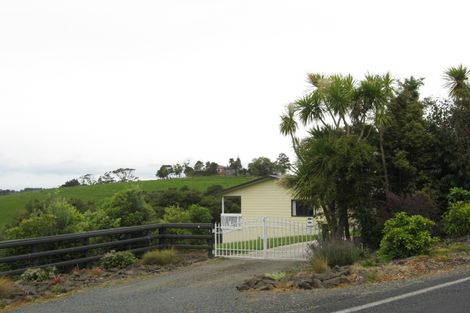 Photo of property in 1 Hinau Road, Waimauku, 0881