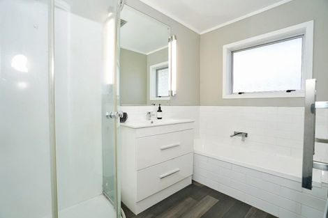 Photo of property in 29 Glen Lynne Avenue, Queenwood, Hamilton, 3210