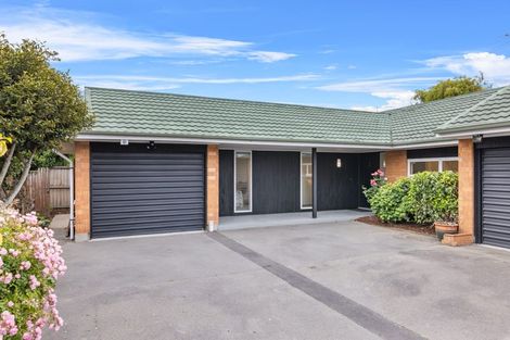 Photo of property in 2/65a Hamilton Avenue, Ilam, Christchurch, 8041