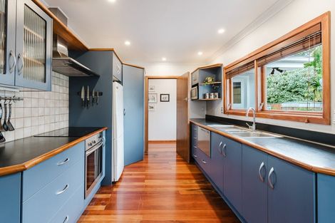 Photo of property in 10 Windsor Road, Maeroa, Hamilton, 3200