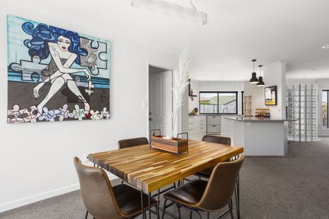 Photo of property in 8 Fuchsia Place, Mount Maunganui, 3116