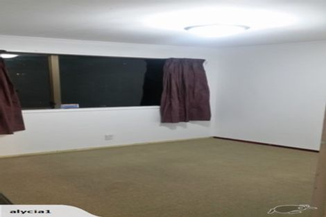 Photo of property in 5 Foley Place, Torbay, Auckland, 0632