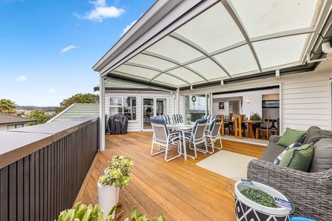 Photo of property in 9 San Marino Drive, Henderson, Auckland, 0612