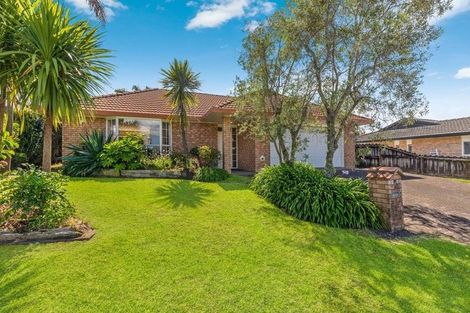 Photo of property in 10 Stewart Gibson Place, Manurewa, Auckland, 2105