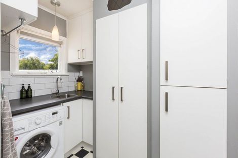 Photo of property in 44 Dowling Grove, Silverstream, Upper Hutt, 5019