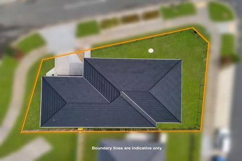 Photo of property in 2 Paapaka Way, Waiuku, 2123