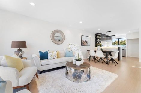 Photo of property in 11a Bowman Road, Forrest Hill, Auckland, 0620