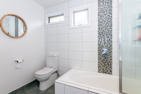 Photo of property in 83 Pleasant Road, Glen Eden, Auckland, 0602