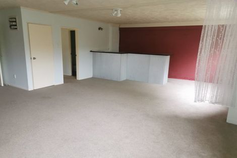 Photo of property in 13 Malters Place, Browns Bay, Auckland, 0630