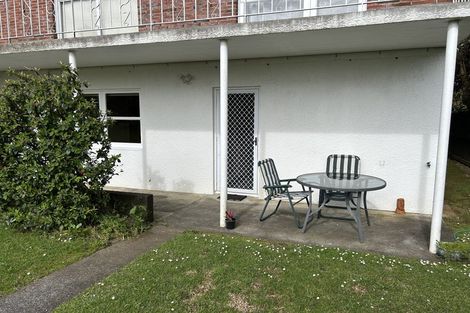 Photo of property in 220 Te Atatu Road, Te Atatu South, Auckland, 0610