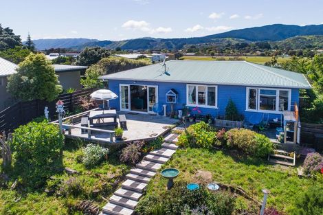 Photo of property in 26 Allen Road, Raumati Beach, Paraparaumu, 5032