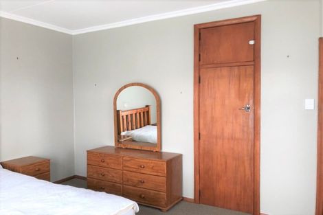 Photo of property in 21 George Street, Levin, 5510