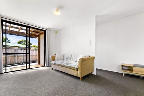 Photo of property in 1/8 Cameron Place, Ranui, Auckland, 0612